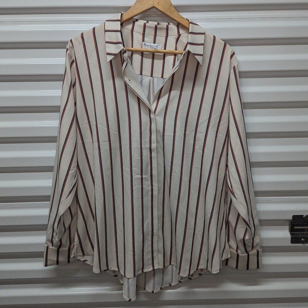 StyleList by Micaela Size Medium Oversized Striped Blouse